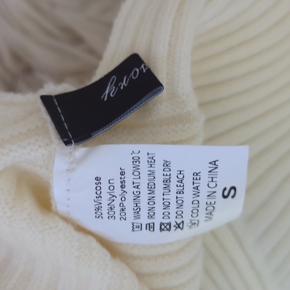 Sweater - Picture 2 of 2